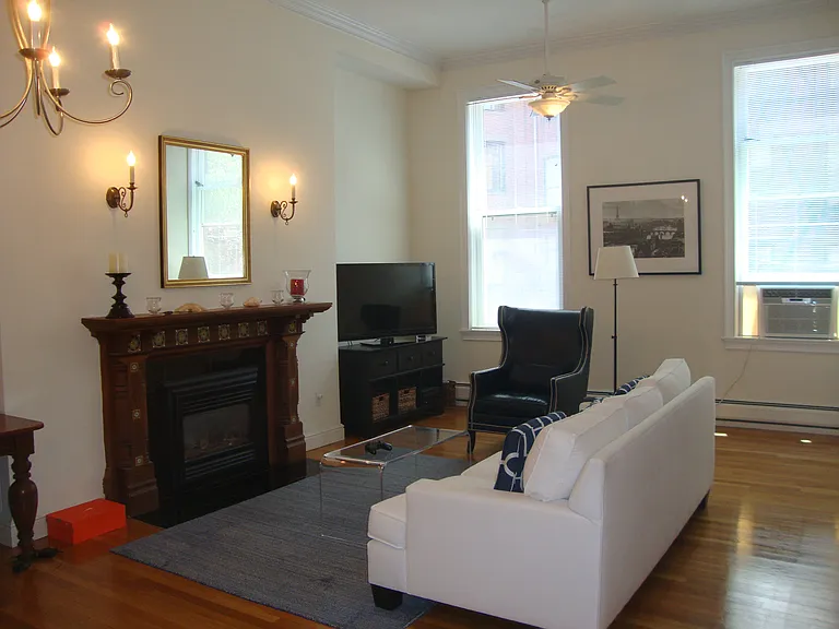 271 Beacon St #2 — Photo 2