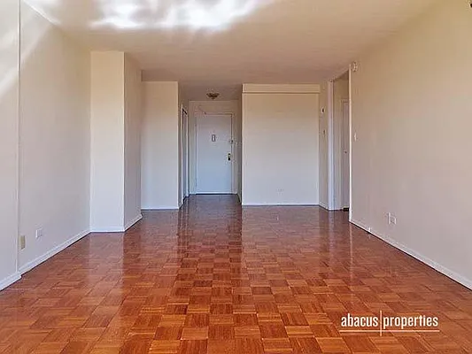 Rented by Abacus Properties | media 10