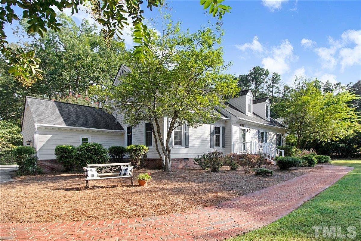 20 Wallace Ln, Lillington, NC 27546 MLS 2527903 Zillow