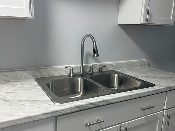 3rd image of 34 W Burton Ave APT 10