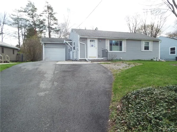 217 Hills St, Chittenango, NY 13037