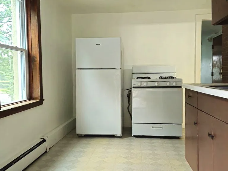 916 Middle St #9 — Photo 3