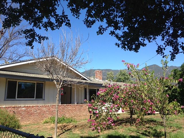 1st image of 377 La Luna Ave