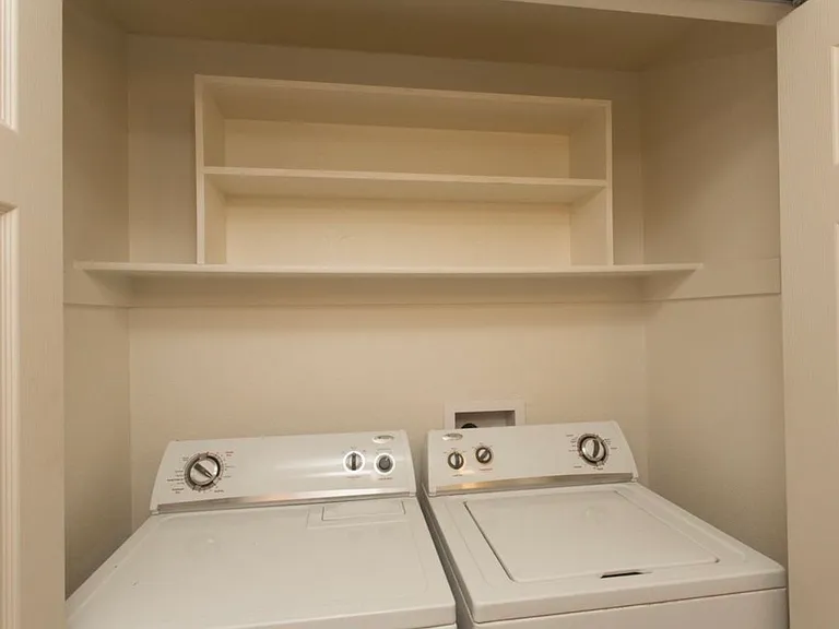 3359 E Popinac Loop — Photo 8