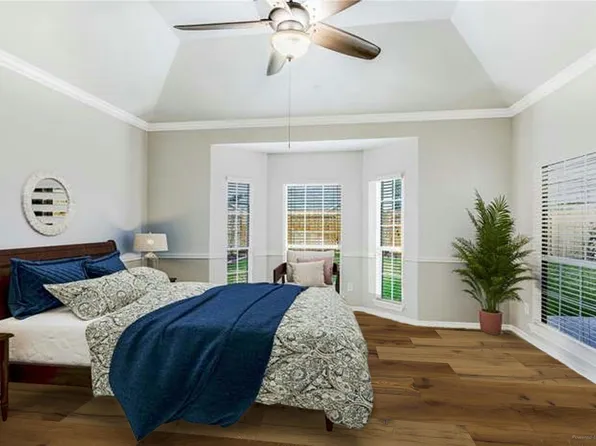 8106 Cove Timbers Ln, Tomball, TX 77375