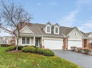202 Braeburn Cir, Sugar Grove, IL 60554