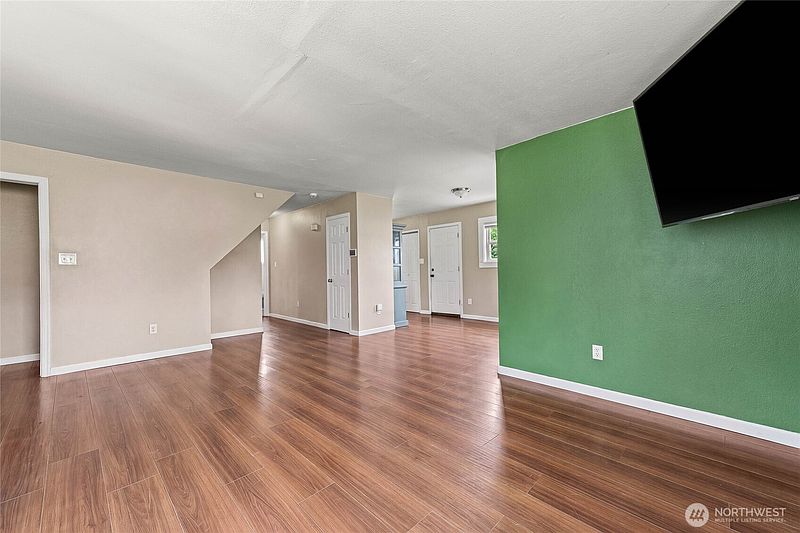 4th image of 4322 S Lawrence Street