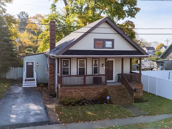 5 Deane St, Fairhaven, MA 02719