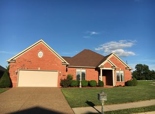 4520 Fieldcrest Place Cir, Newburgh, IN 47630