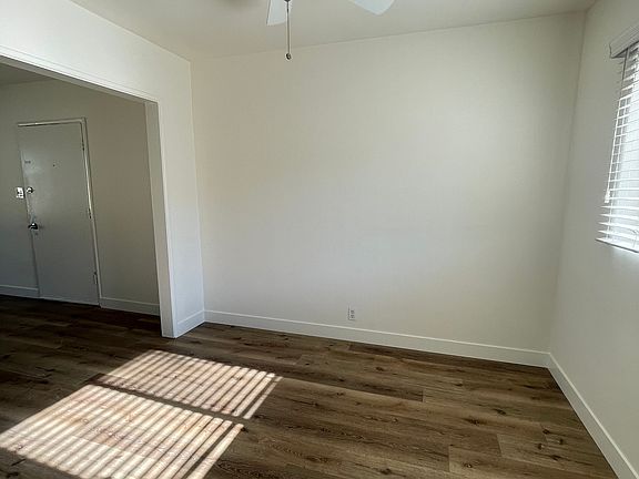 2nd image of 532 E Washington Blvd APT 6