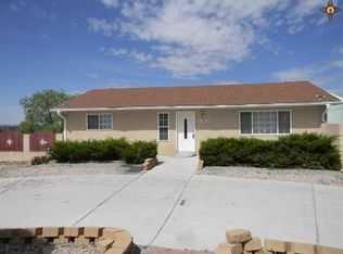 1406 S Grandview Dr, Gallup, NM 87301