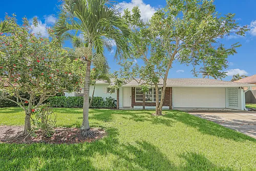 8336 SE Palm St Photo 1