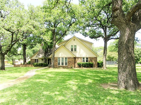 3rd image of 3609 Lynchburg Dr