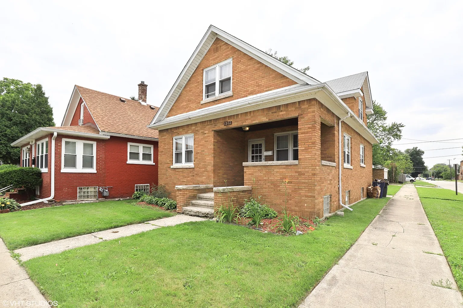1302 Adams St photo 1
