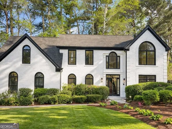 649 Mountain Hbr, Stone Mountain, GA 30087