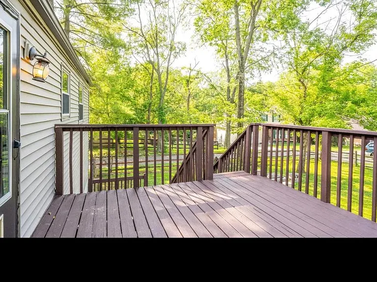 3769 Wood Trail Dr — Photo 4