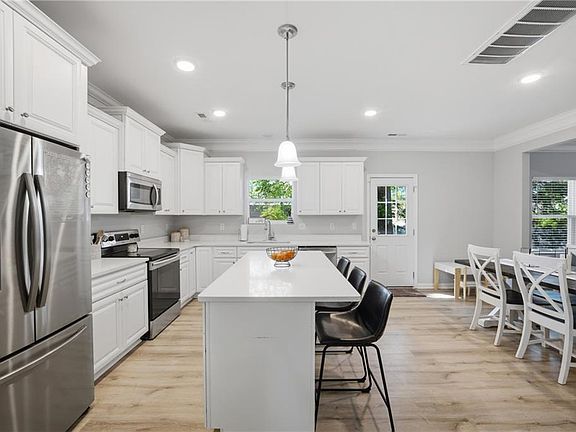 3rd image of 3317 Brookbridge Rd