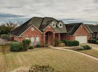 3928 Park Hurst Dr, Bryan, TX 77802