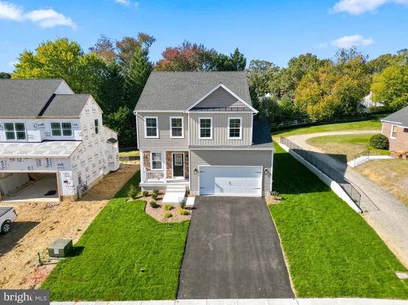 106 Euphoria Ct, Glen Burnie, MD 21061