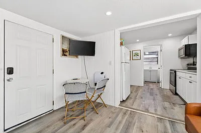 4525 Sun St — Photo 10