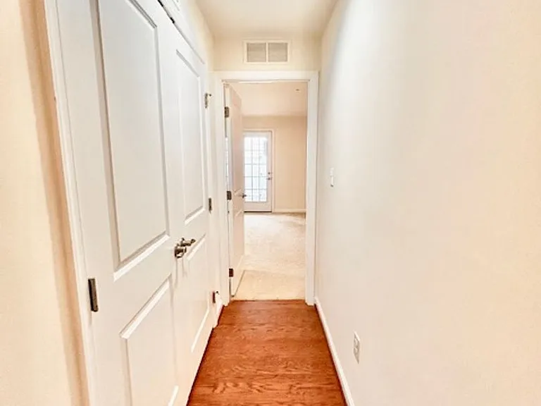 7473 Singers Way — Photo 3