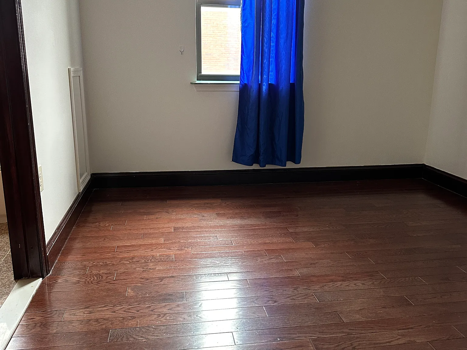 2 bed, 500 sqft, $1,200 — Photo 4