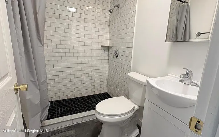 346 Warren St #2 — Photo 7