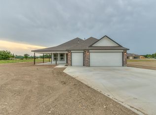 6200 E 400th Rd, Oologah, OK 74053