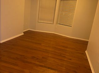 42 3rd St #2, Newark, NJ 07107