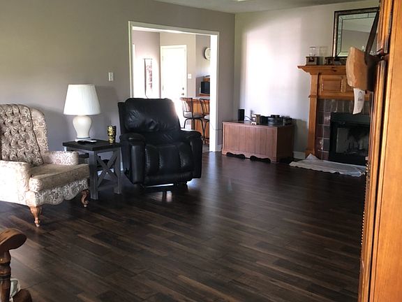 3rd image of 1303 Mohican Dr #D