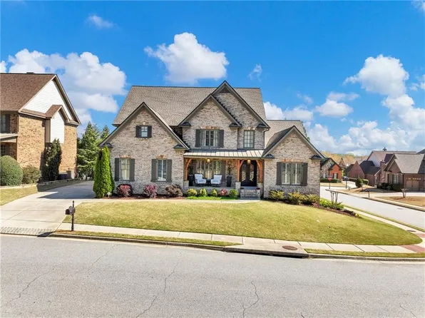 2439 Peace Point Trl, Hoschton, GA 30548