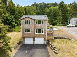 902 S 2nd Ave, Rockaway Beach, OR