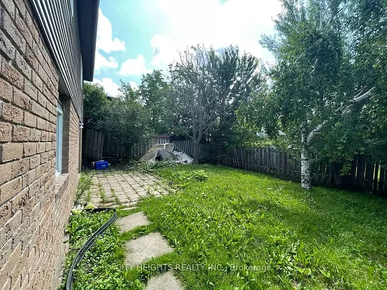 73 Hickling Trl #BASEMENT — Photo 10