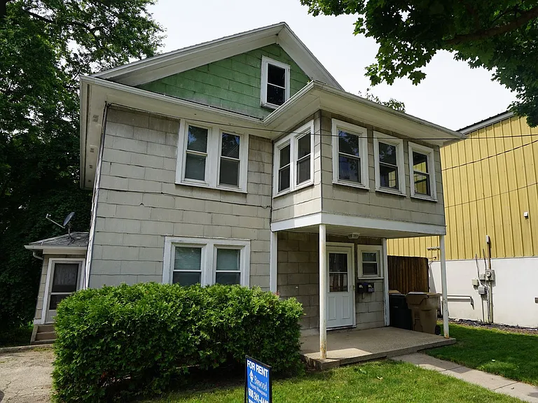 1810 Beld St — Photo 1