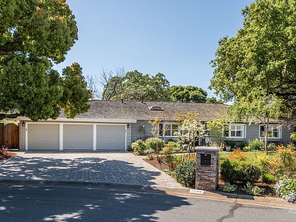2nd image of 1546 Canterbury Way