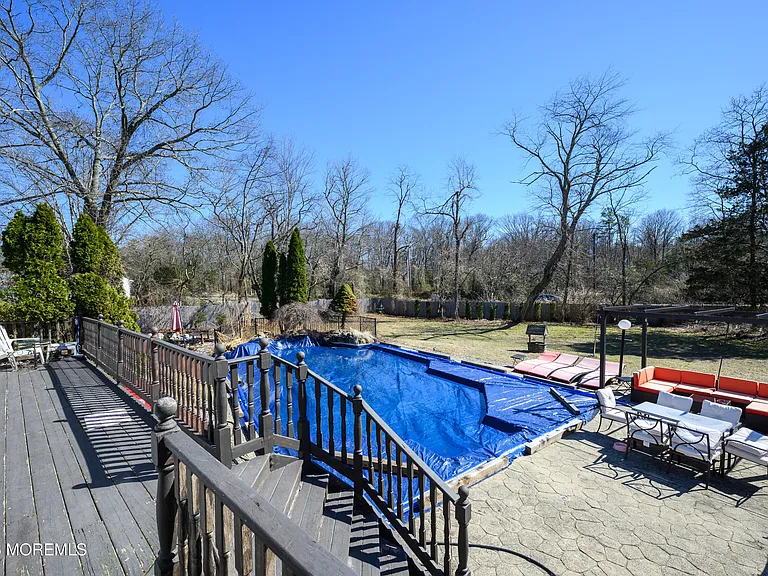 570 Eltone Rd — Photo 29
