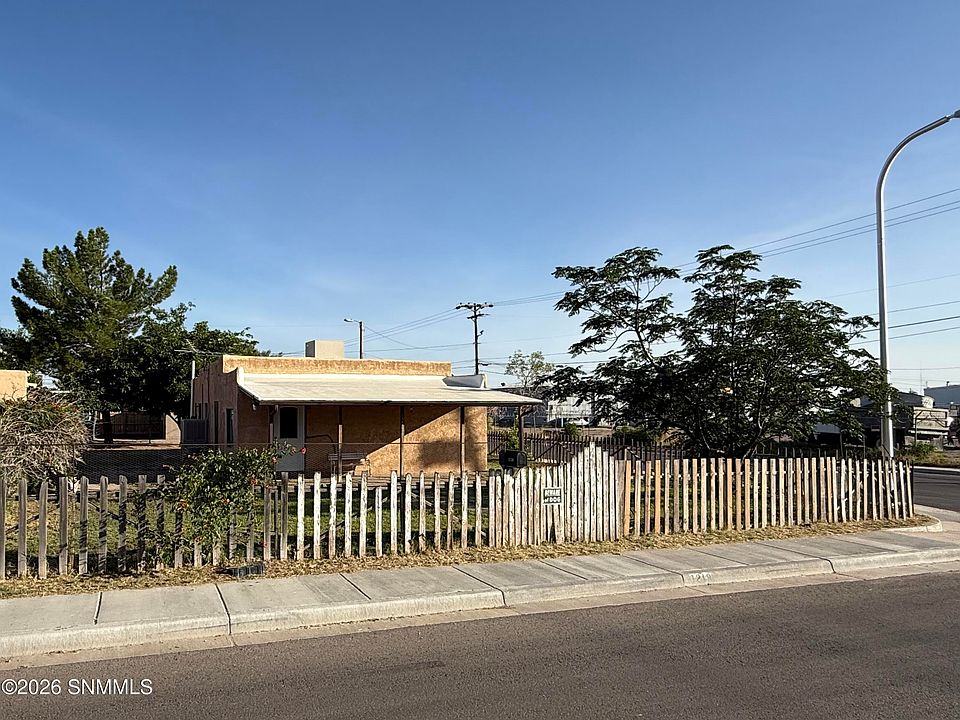1st image of 1219 McFie Ave