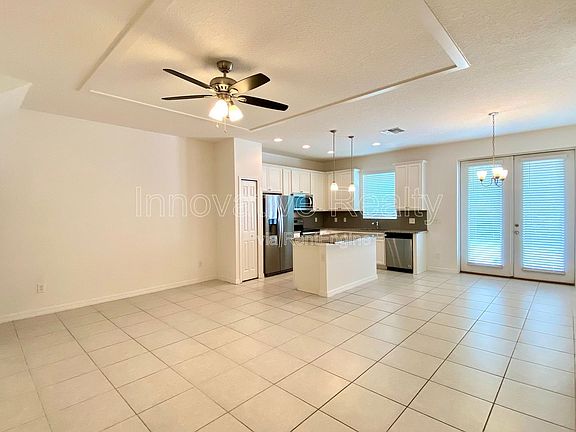 3rd image of 6898 Tussilago Way