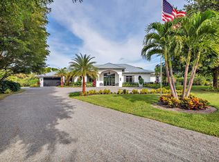 19 Country Rd S, Golf, FL 33436