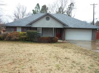 807 J St, Barling, AR 72923