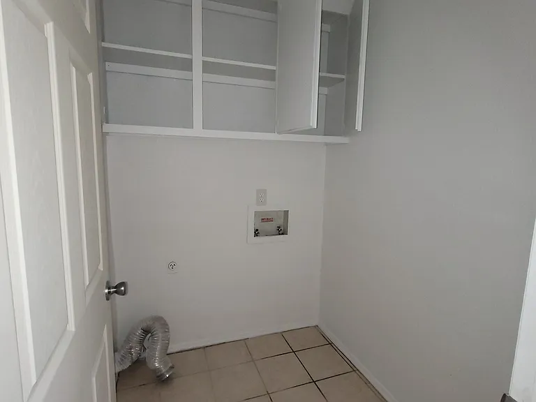 1219 W Boston Pl S — Photo 7