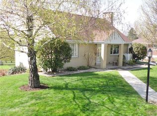 230 Lincoln Hall Rd, Elizabeth, PA 15037