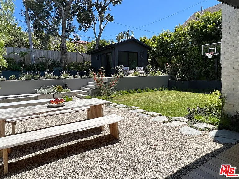 3544 Ocean View Ave — Photo 26