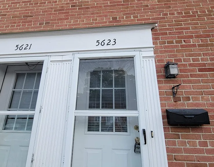 5623 Selby Ct — Photo 4
