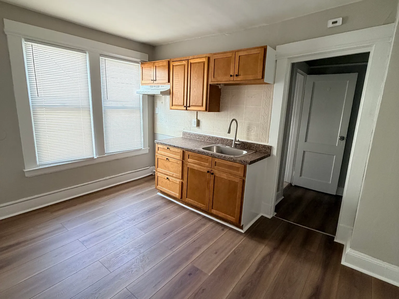 21 Sheffield Ave — Photo 4