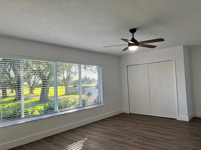 2801 W Canal St N — Photo 14
