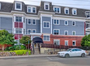 16 Willow St UNIT 312, Melrose, MA 02176