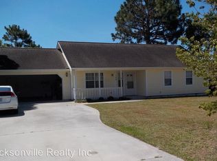 106 Dayrell Dr, Hubert, NC 28539