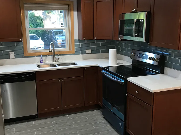 2505 Trillium Ln — Photo 8