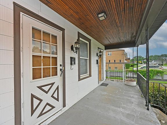 3rd image of 6934 La Boiteaux Ave